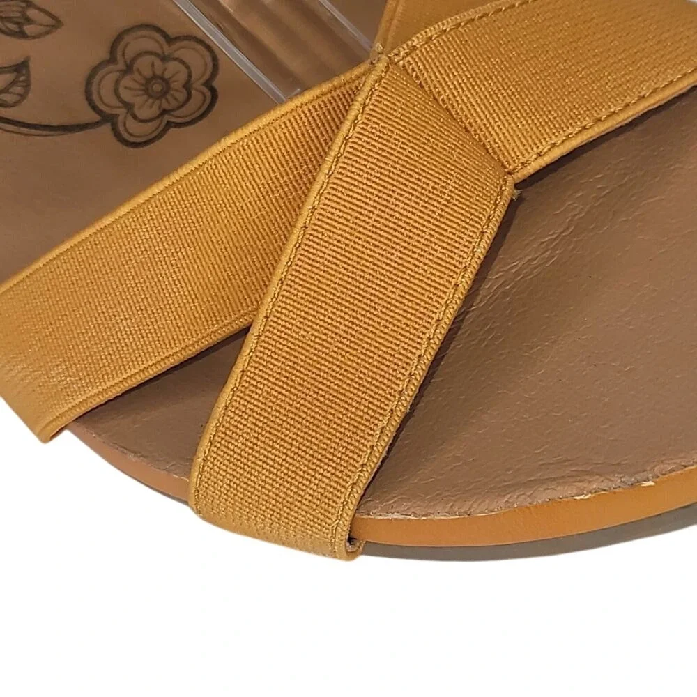 Mootsies‎ Tootsies Wedge Sandal